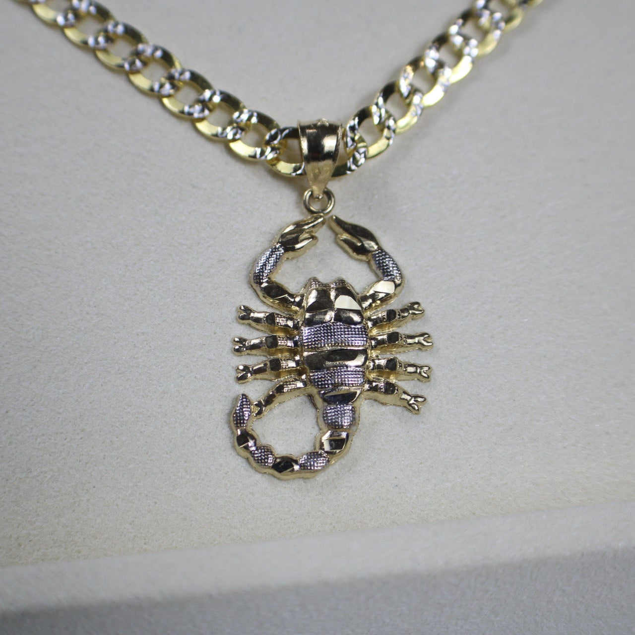Hollow Cuban Chain with Scorpion Pendant